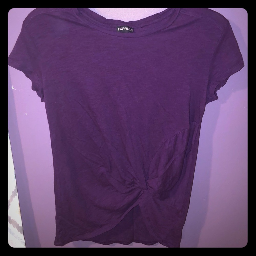 Express twist front tee🇺🇸